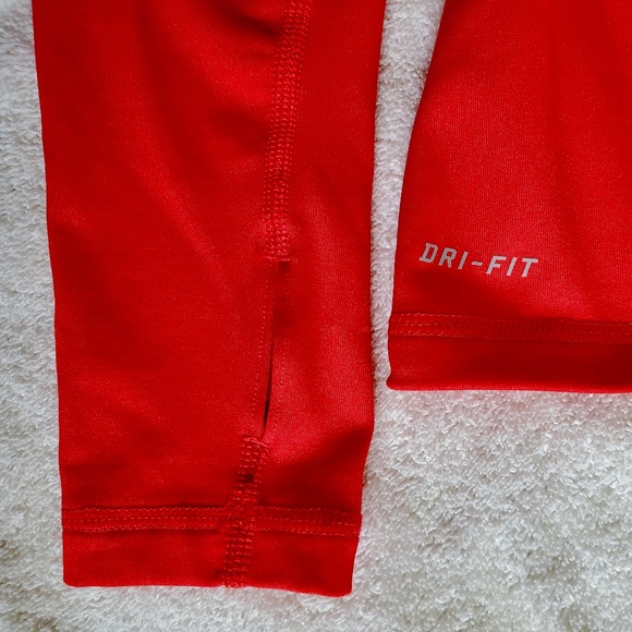 Nike Long-Sleeve Dri-FIT Base Layer Shirt - Picture 3 of 4